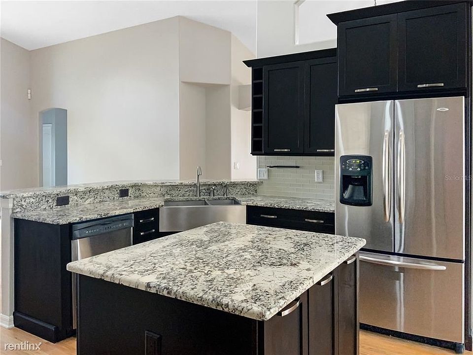 1st image of 16322R Bridgewalk Dr