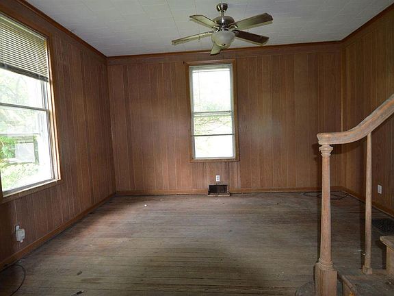2nd image of 343 N Charity St