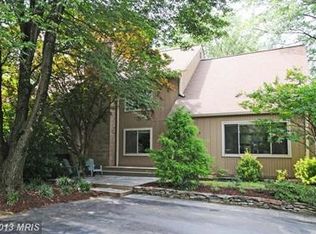 10900 Ambleside Ct, Reston, VA 20190