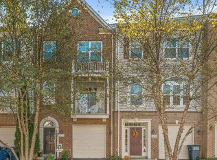 24712 Clock Tower Sq, Aldie, VA 20105