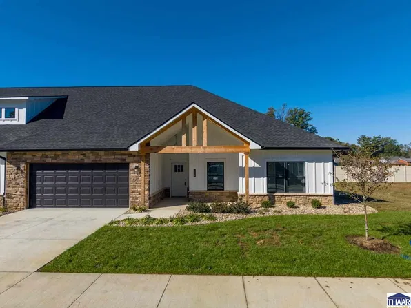 1759 Bear Creek Ln, Terre Haute, IN 47803