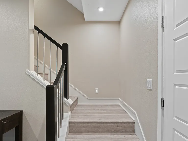 2741 Via Avella Dr — Photo 28