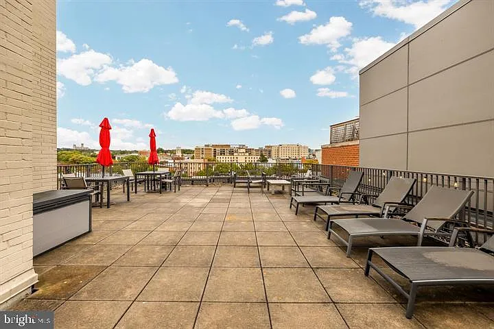 2130 N St NW #405 — Photo 25