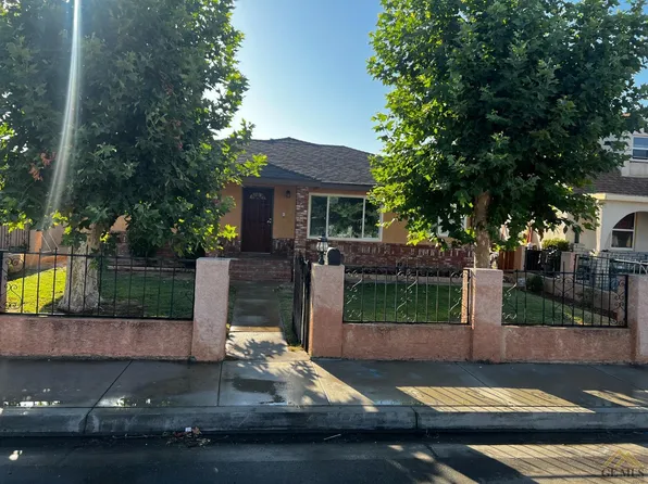 124 U St, Bakersfield, CA 93304