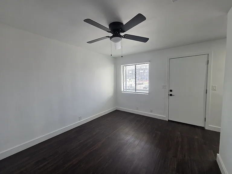 377 N 4th Ave #2 — Photo 7