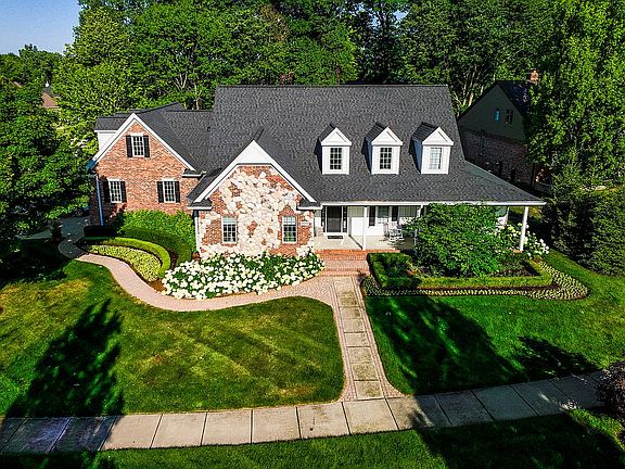2nd image of 56091 Parkview Dr