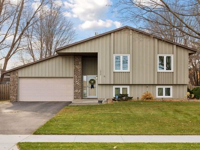 1026 Whitney Dr, Apple Valley, MN, 55124