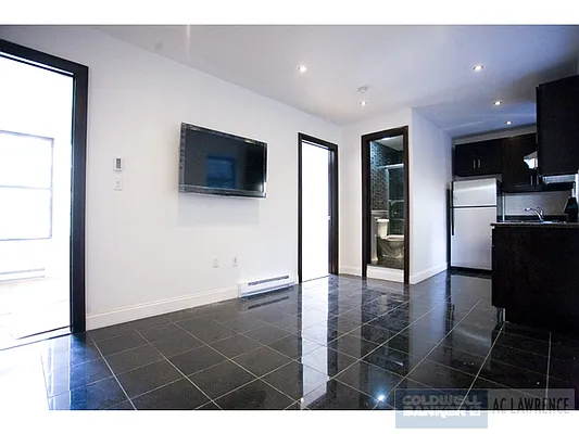 Rented by Aclawrence | media 33