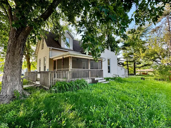 908 W Market St, Crawfordsville, IN 47933