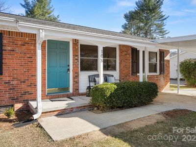 109 Willowbrook Rd, Hendersonville, NC, 28792