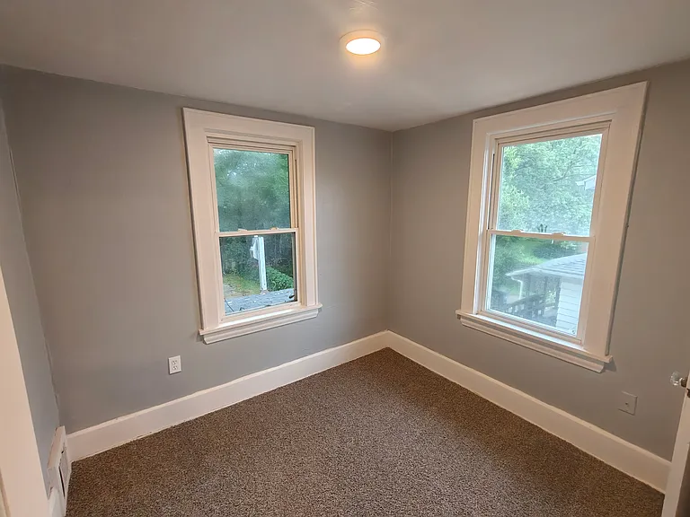 958 Inman St — Photo 16