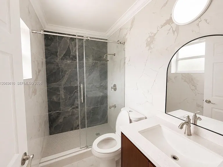 6049 SW 39th St #6049 — Photo 11