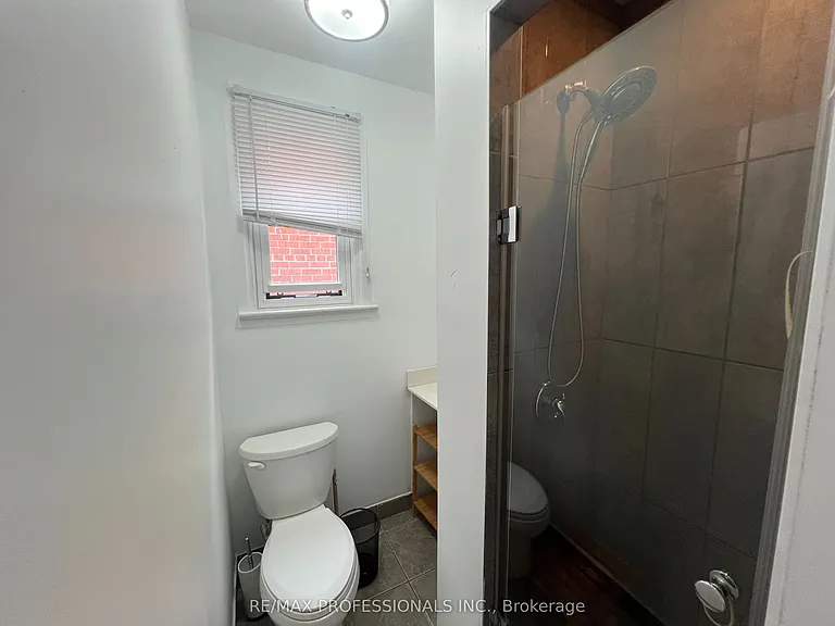 3210 Lake Shore Blvd W #2 — Photo 14