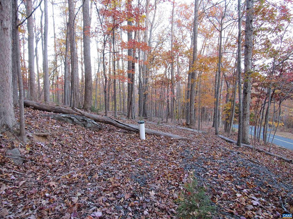 2nd image of 10 Rodes Valley Dr