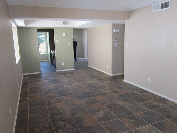 3rd image of 6026 Morning Glory Cir