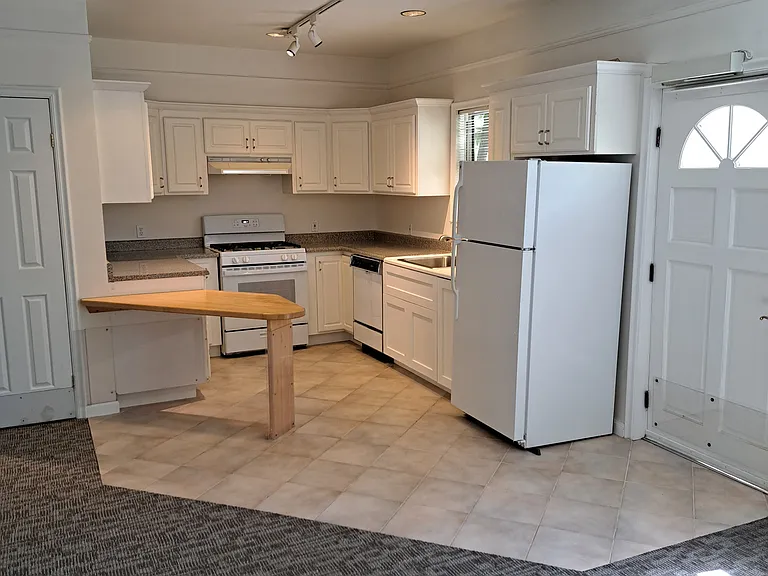 837 San Anselmo Ave #C — Photo 3
