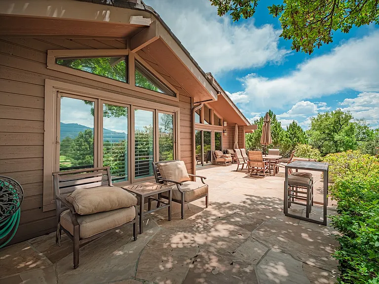 3570 Camels Ridge Ln — Photo 7