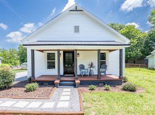 515 S Eastway Dr, Troutman, NC 28166
