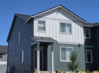 1004 Drake Ln, Woodburn, OR 97071