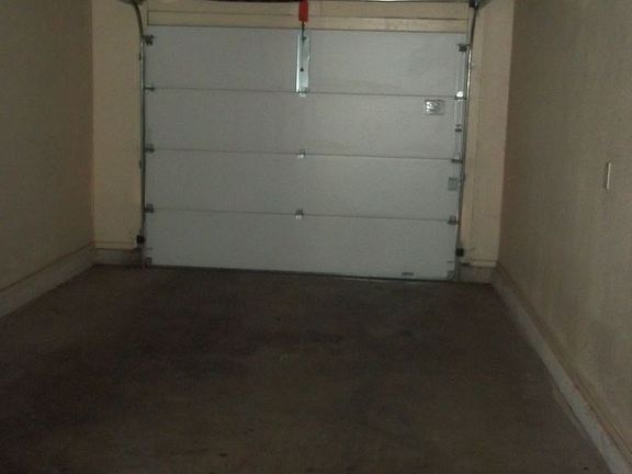 4th image of 909 S Wyoming Ave