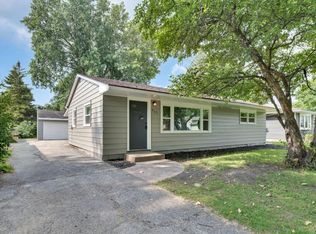 809 102nd St, Pleasant Prairie, WI 53158