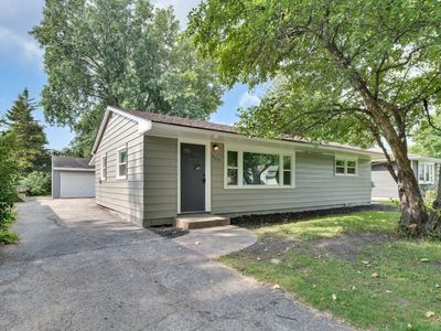 809 102nd STREET, Pleasant Prairie, WI, 53158