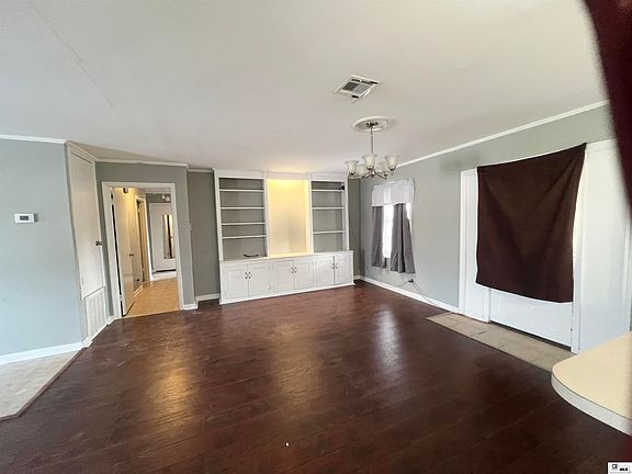 5th image of 31 Azalea Dr