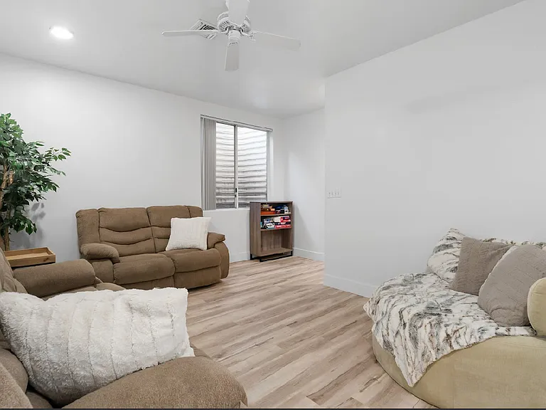 2016 S Hammond Dr #B — Photo 10