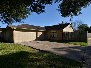 13339 Robinglen Dr, Houston, TX 77083