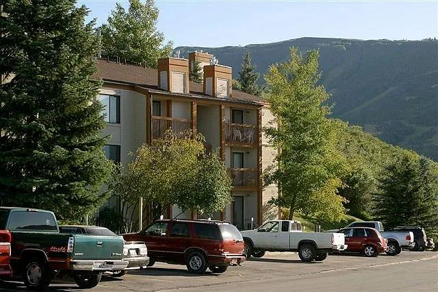 1640 Upper Ironhorse Loop — Photo 1