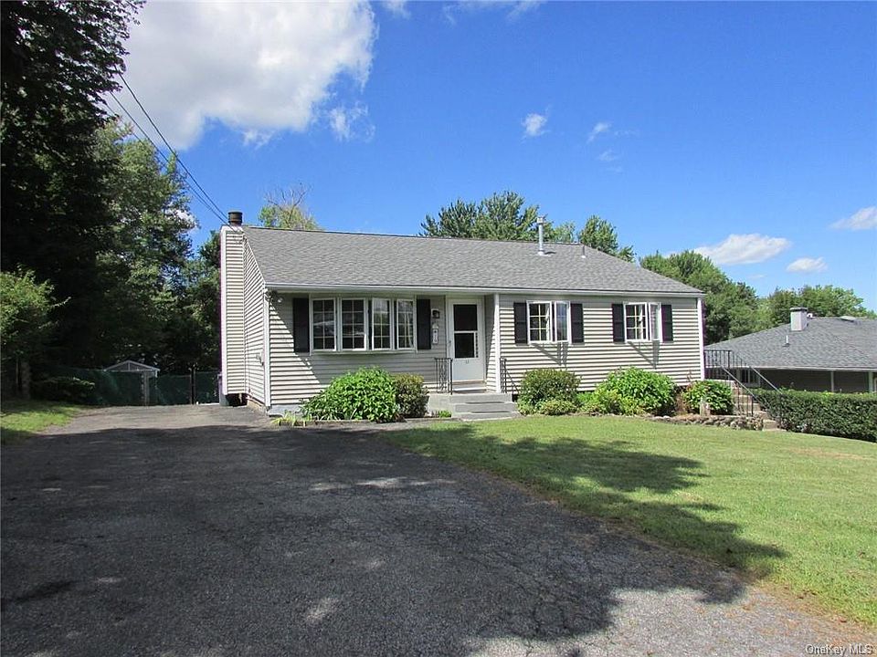 1st image of 19 Neversink Dr