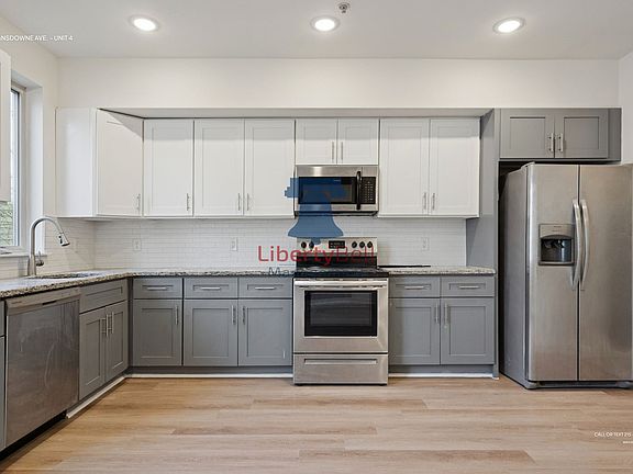 4th image of 5721 Lansdowne Ave #4