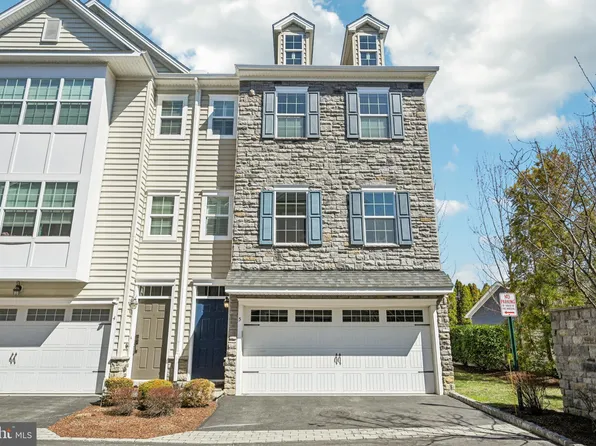 11 S Wyoming Ave Unit 5, Ardmore, PA 19003