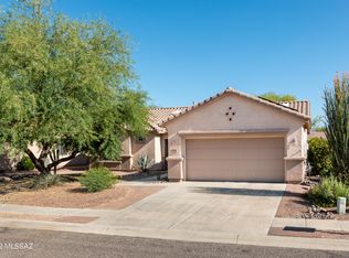 9490 N Twinkling Shadows Way, Tucson, AZ 85743
