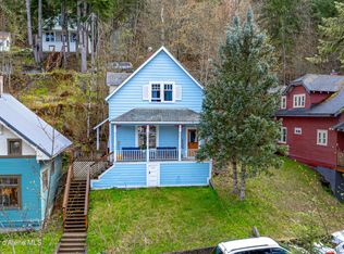 612 Pearl St, Wallace, ID 83873