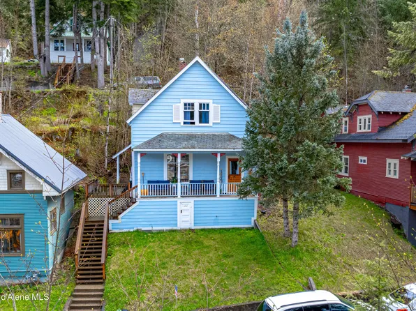 612 Pearl St, Wallace, ID 83873