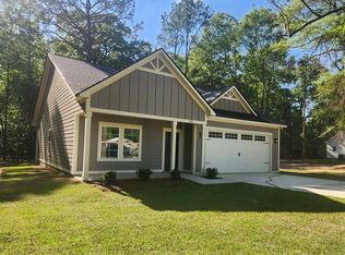 135 Thomas St, Leesburg, GA 31763