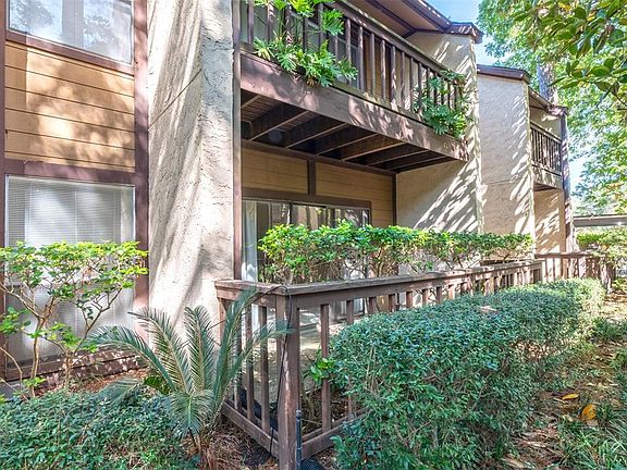 4th image of 11711 Memorial Dr APT 517