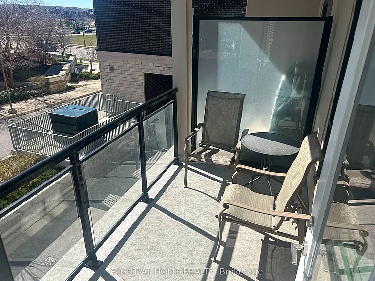 150 Oak Park Blvd #204 — Photo 24