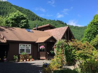 134 Long Prairie Ln, Scottsburg, OR 97473