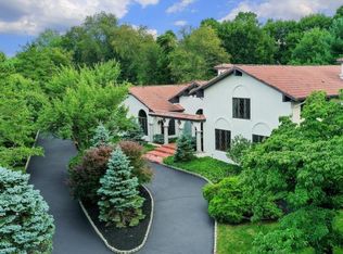 7 William Penn Rd, Warren, NJ 07059