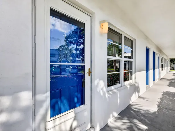 2929 SE Ocean Boulevard #M4, Stuart, FL 34996