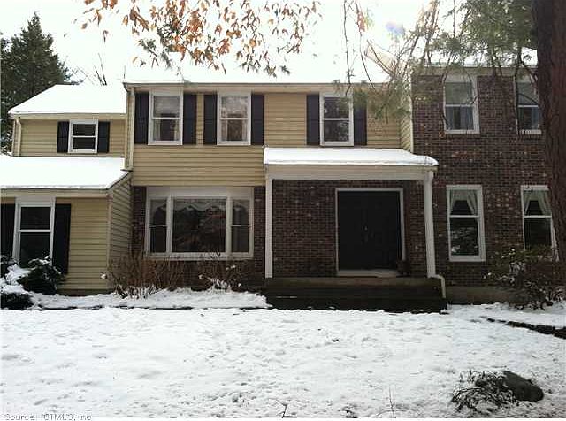 1st image of 9 Brownstone Dr