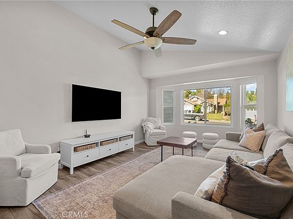 4th image of 28518 Victoria Rd