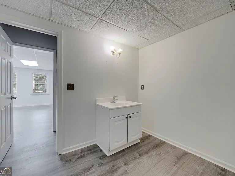 5795 Dovnick Dr — Photo 66