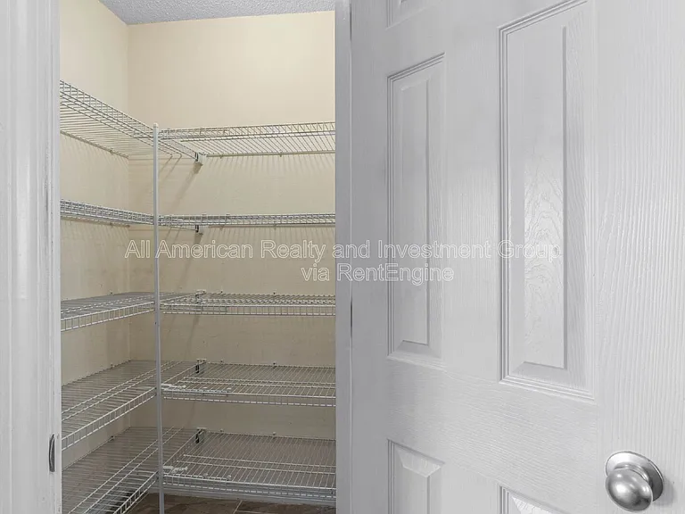 203 Citadel Ln — Photo 12