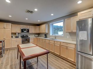 King's Court, Traverse City, MI 49686