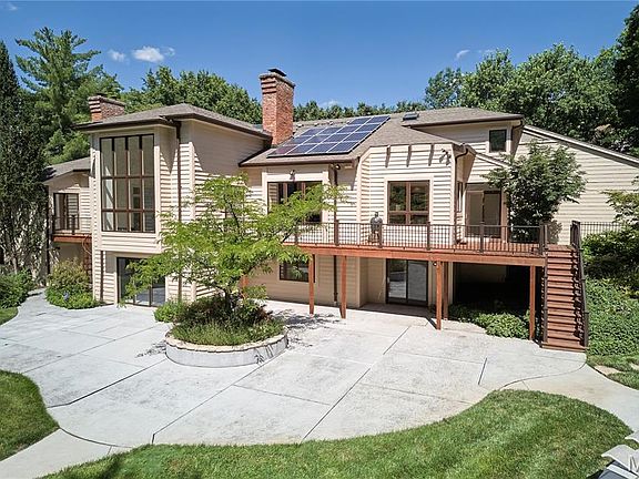 3rd image of 13600 Park Place Ct