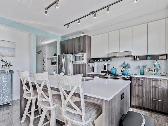 3rd image of 553 Foster Ave #301