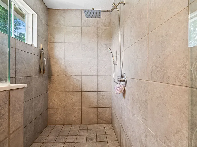3670 Creswick Cir #A — Photo 7